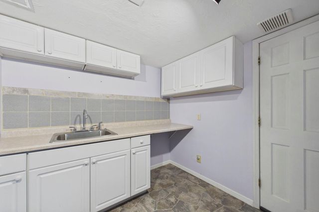 6720 W 175th Avenue, Eden Prairie, MN 55346