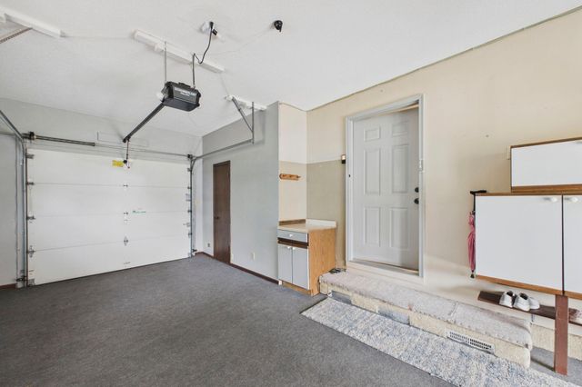 6720 W 175th Avenue, Eden Prairie, MN 55346