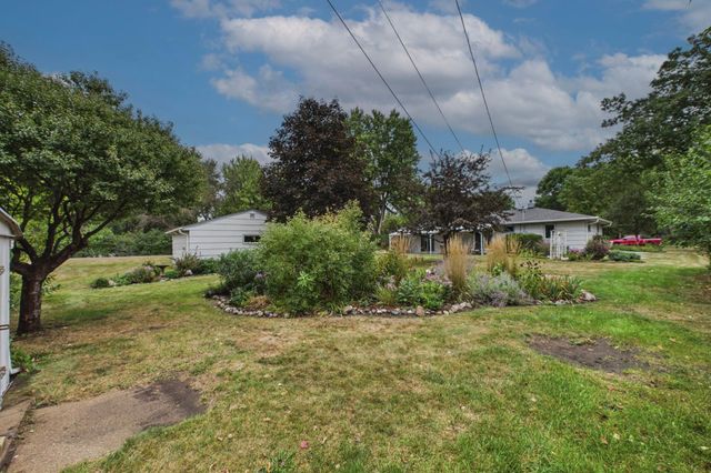 6720 W 175th Avenue, Eden Prairie, MN 55346