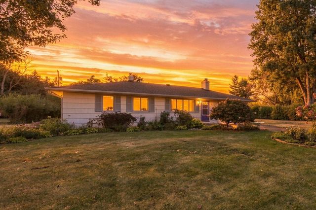 6720 W 175th Avenue, Eden Prairie, MN 55346