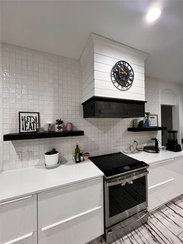 403 N Nash Street, Kaufman, TX 75142