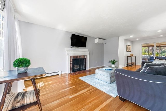 30 Jacob Dr, Mansfield, MA 02048