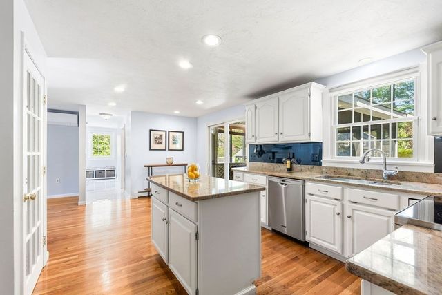 30 Jacob Dr, Mansfield, MA 02048