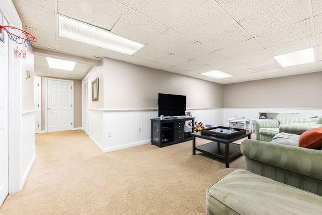 30 Jacob Dr, Mansfield, MA 02048