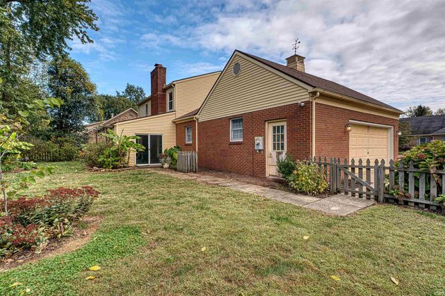 345 WILSON Square, Evansville, IN 47715