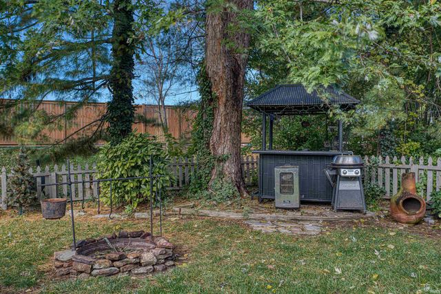 345 WILSON Square, Evansville, IN 47715