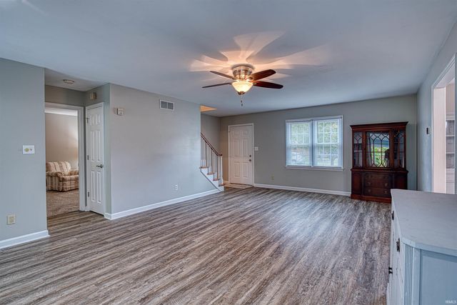 345 WILSON Square, Evansville, IN 47715