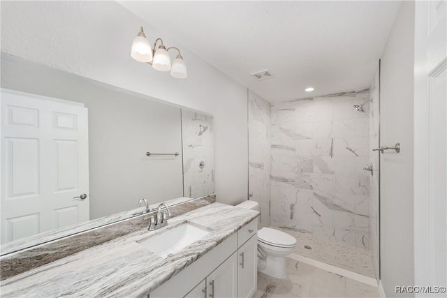 205 W Ruska Place, Citrus Springs, FL 34434