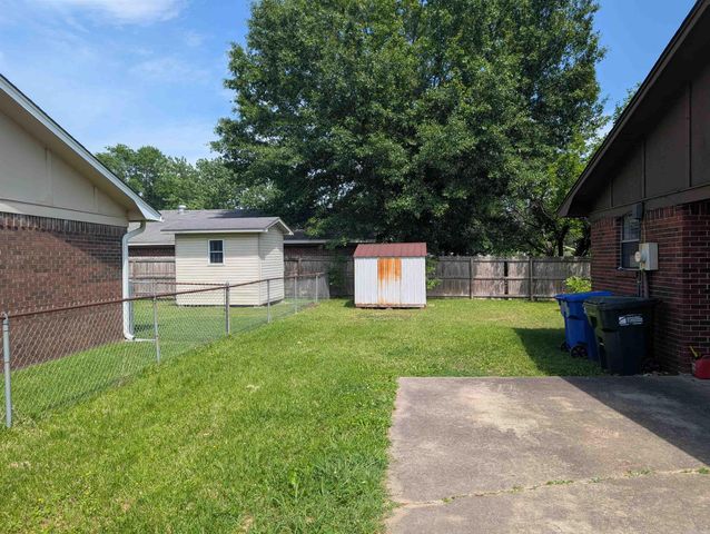680 E German Lane, Conway, AR 72032
