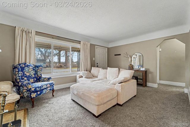 20620 Westhampton Avenue, Southfield, MI 48075