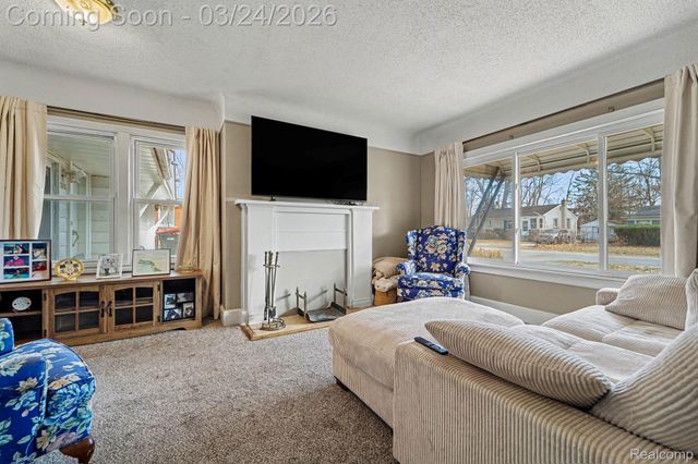 20620 Westhampton Avenue, Southfield, MI 48075