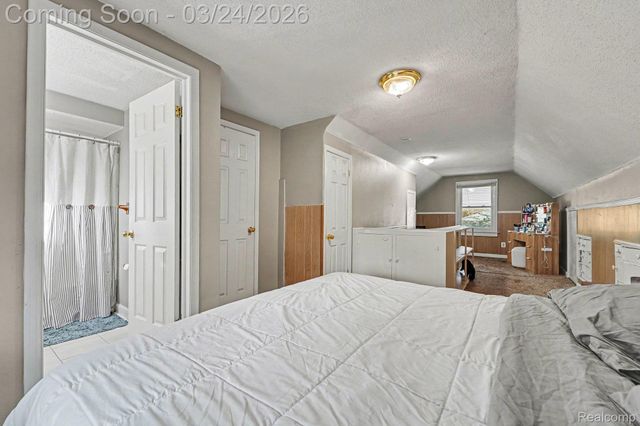 20620 Westhampton Avenue, Southfield, MI 48075