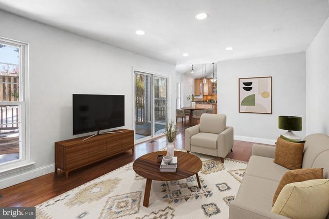 8217 BAYBERRY RIDGE RD, Fairfax Station, VA 22039