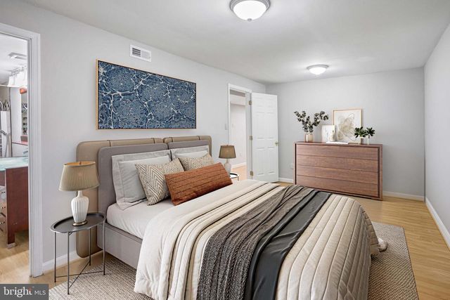 8217 BAYBERRY RIDGE RD, Fairfax Station, VA 22039