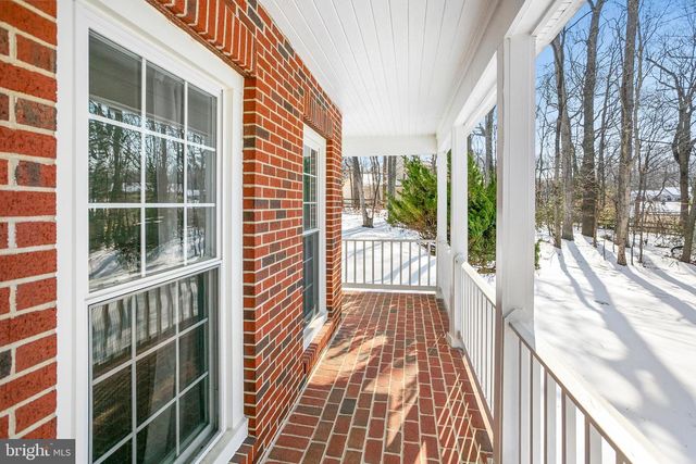 8217 BAYBERRY RIDGE RD, Fairfax Station, VA 22039