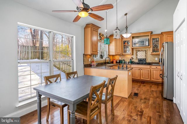 8217 BAYBERRY RIDGE RD, Fairfax Station, VA 22039