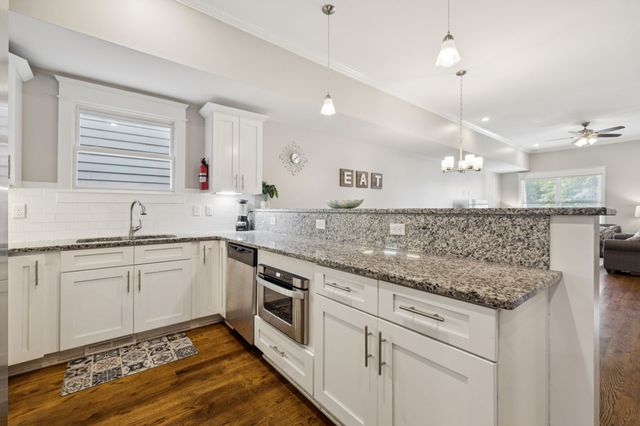1413B Meridian St, Nashville, TN 37207