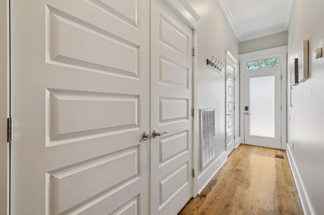 1413B Meridian St, Nashville, TN 37207