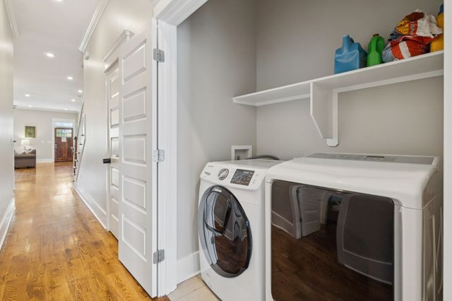 1413B Meridian St, Nashville, TN 37207