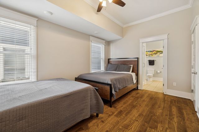 1413B Meridian St, Nashville, TN 37207