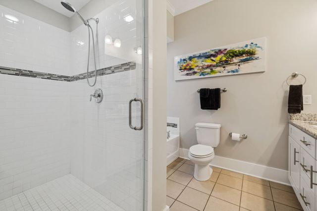 1413B Meridian St, Nashville, TN 37207