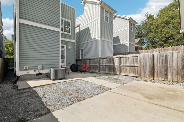 1413B Meridian St, Nashville, TN 37207