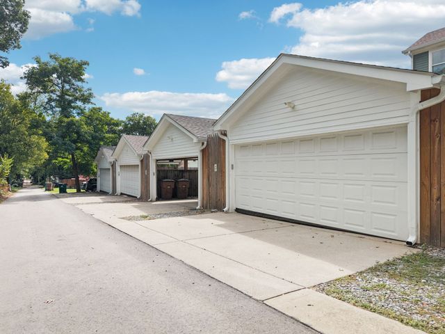 1413B Meridian St, Nashville, TN 37207