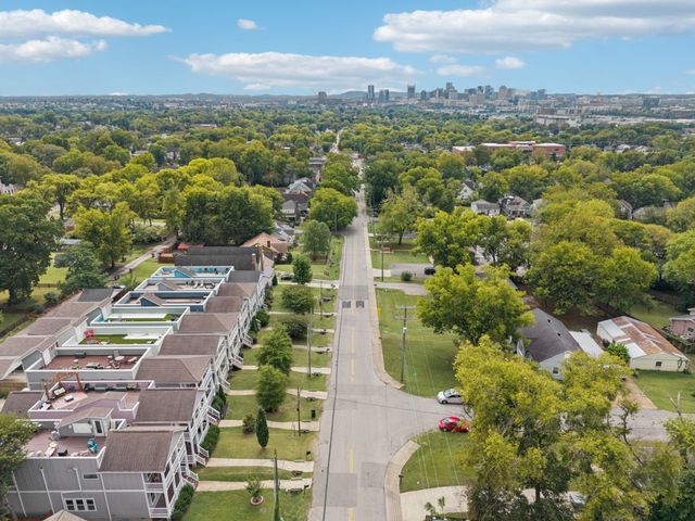 1413B Meridian St, Nashville, TN 37207