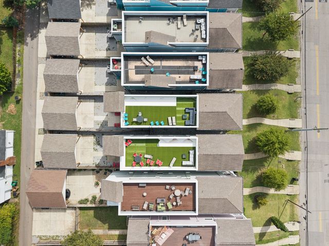 1413B Meridian St, Nashville, TN 37207