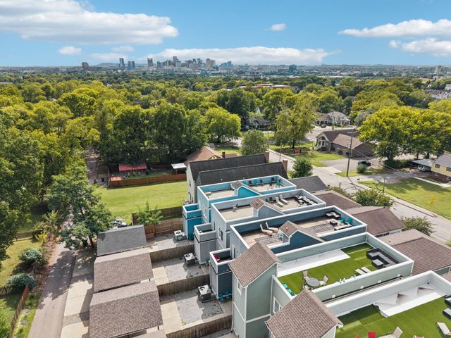 1413B Meridian St, Nashville, TN 37207
