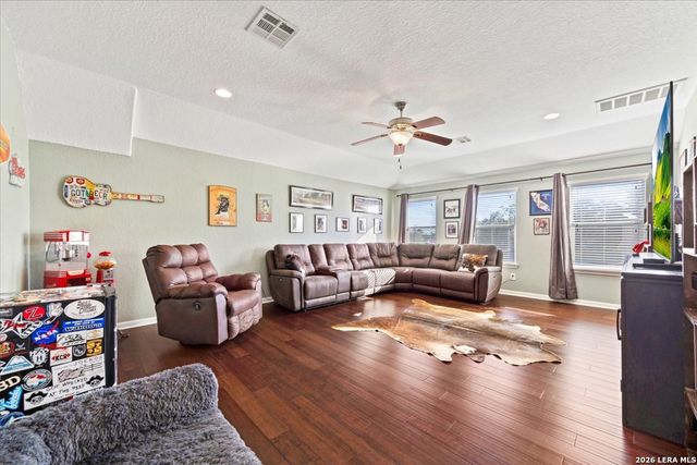 5606 Southern Oaks, San Antonio, TX 78261