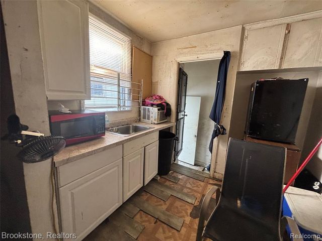 13961 Monte Vista Street, Detroit, MI 48238