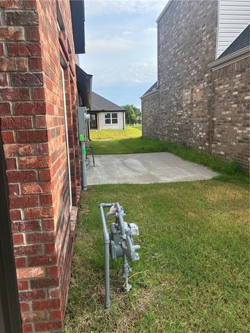3101 SW Lovely Lane, Bentonville, AR 72713