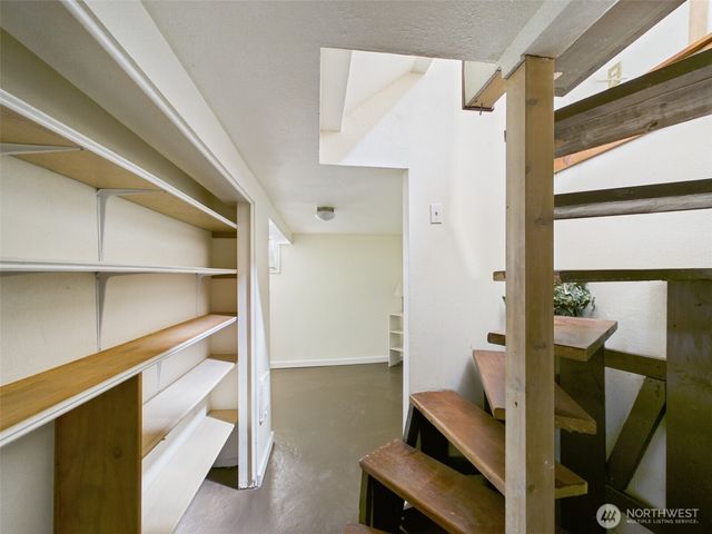 801 9th Avenue NW, Puyallup, WA 98371