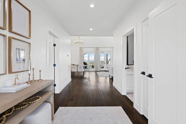 310 Banberry Drive, Mcdonald, TN 37353