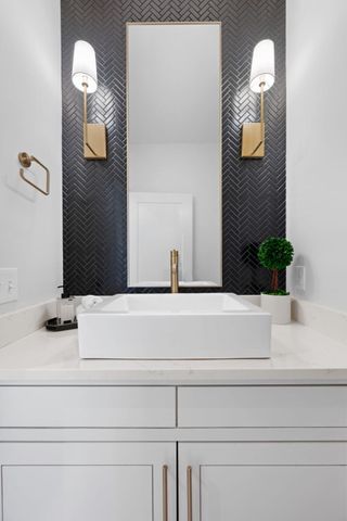 310 Banberry Drive, Mcdonald, TN 37353