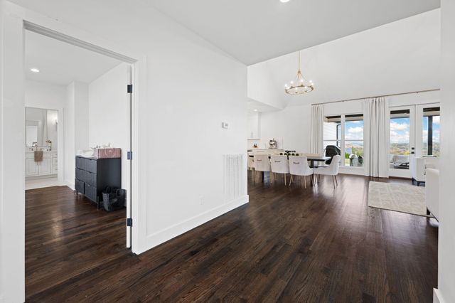 310 Banberry Drive, Mcdonald, TN 37353