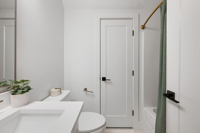 310 Banberry Drive, Mcdonald, TN 37353