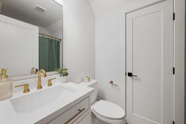 310 Banberry Drive, Mcdonald, TN 37353