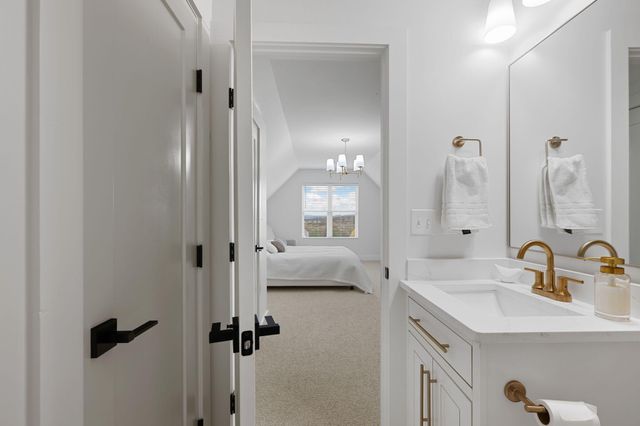 310 Banberry Drive, Mcdonald, TN 37353