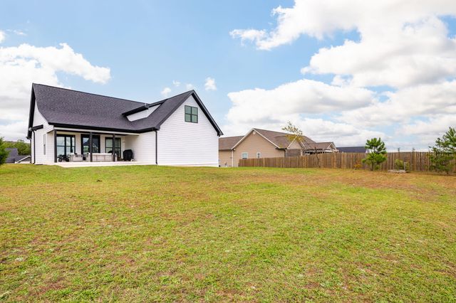 310 Banberry Drive, Mcdonald, TN 37353