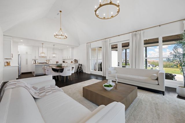 310 Banberry Drive, Mcdonald, TN 37353