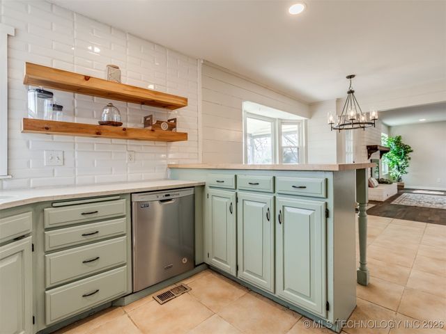 14744 E 74th Street North, Owasso, OK 74055