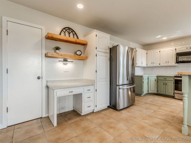 14744 E 74th Street North, Owasso, OK 74055