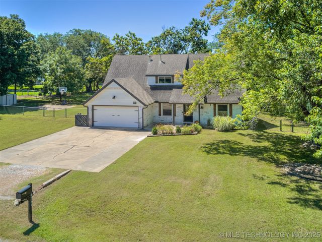 14744 E 74th Street North, Owasso, OK 74055