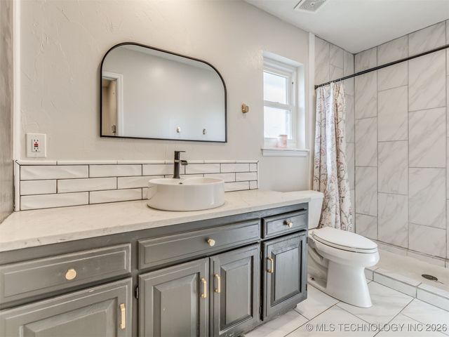 14744 E 74th Street North, Owasso, OK 74055