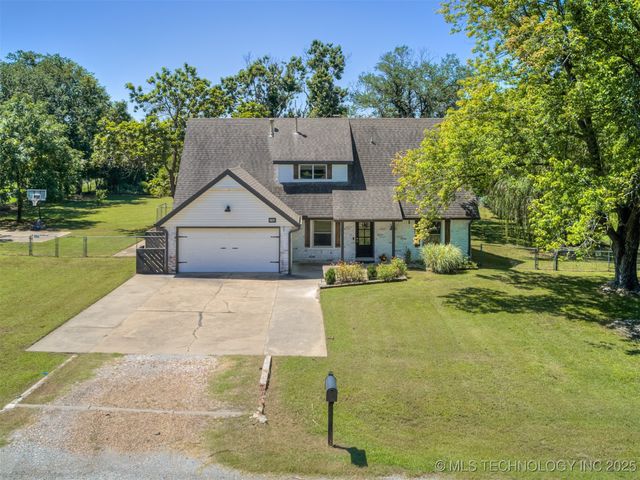 14744 E 74th Street North, Owasso, OK 74055