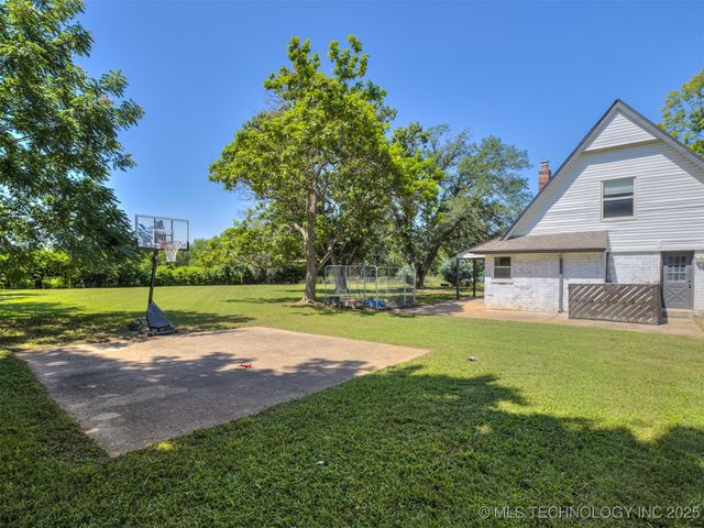 14744 E 74th Street North, Owasso, OK 74055