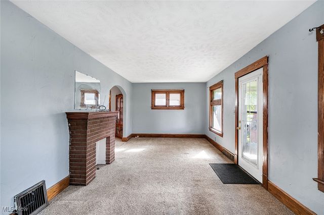 43 N Schenley Avenue, Youngstown, OH 44509