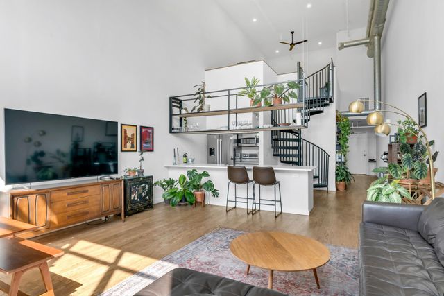 1352 Rosa L Parks Blvd Apt 410, Nashville, TN 37208